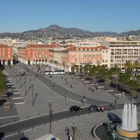 Apartment Carre D'or - Superbe Studio Place Massena Avec Balcon *